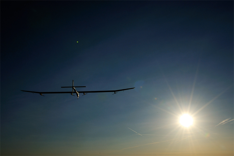 Illustration for article titled Solar Impulse Prototype Unveiled; Solar Plane to Circumnavigate the Globe